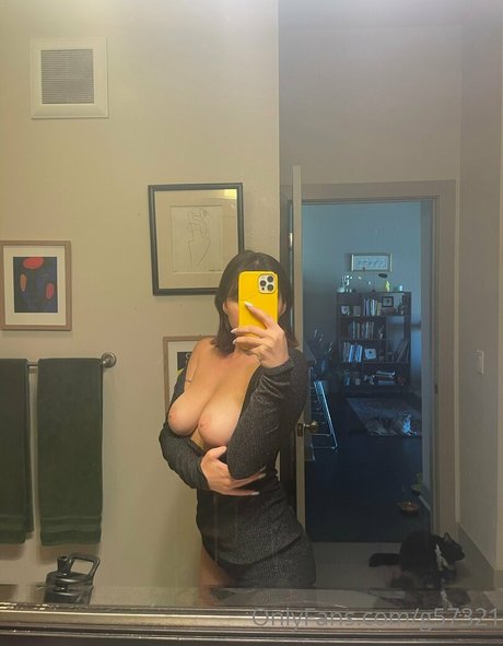 bgkerix38652 hermosa estrella porno galería