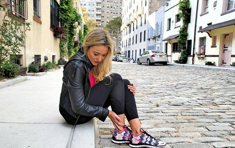 Katrina Bowden actrice hd galerie