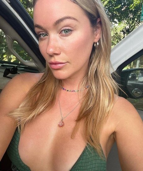 Katrina Bowden actriz desnuda archivo