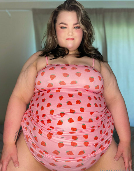 bbwangelik actriz caliente galerías