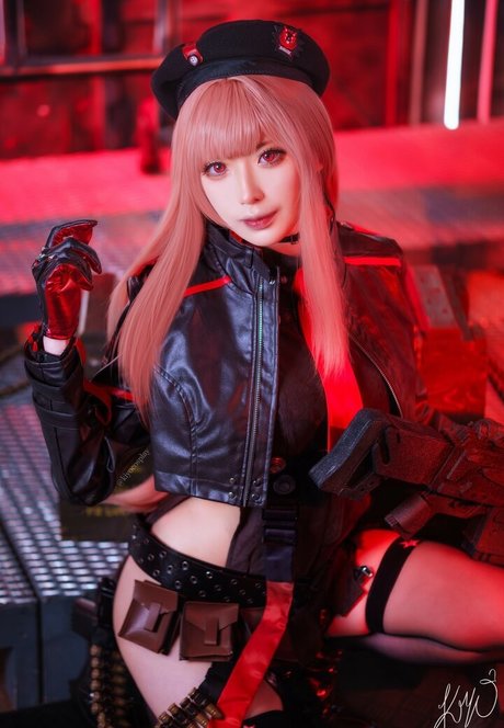 Kiyo Cosplay desnudos de modelos foto