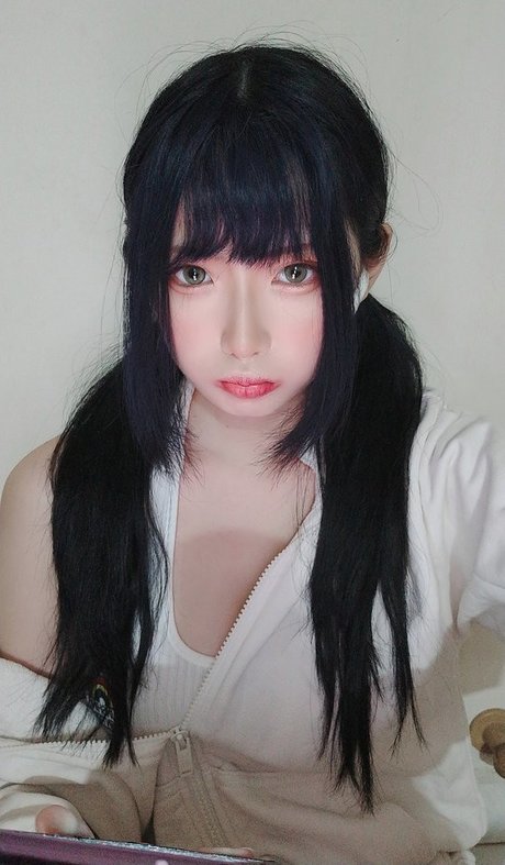 Kiyo Cosplay estrella atractiva archivo