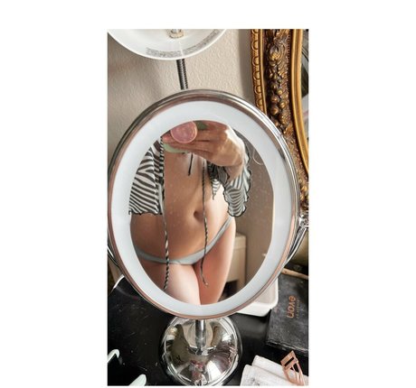 Girl On Cinema hermosa actriz imagen