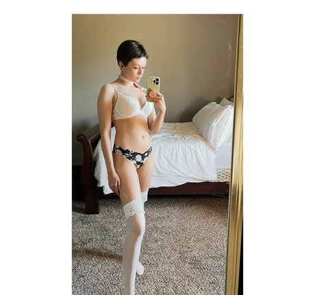 Girl On Cinema estrella desnuda recopilación