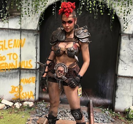Lucidbelle pretty pornstar pic