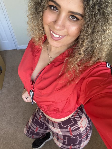 JustYeliz actriz de arte archivo