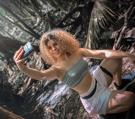 JustYeliz estrella del sexo foto