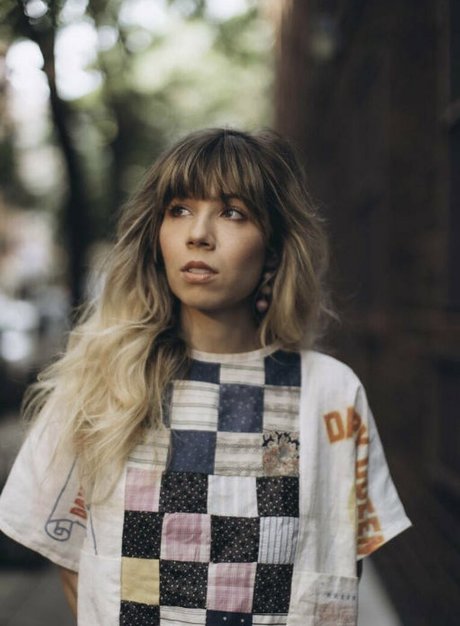 Jennette McCurdy estrella desnuda imagen