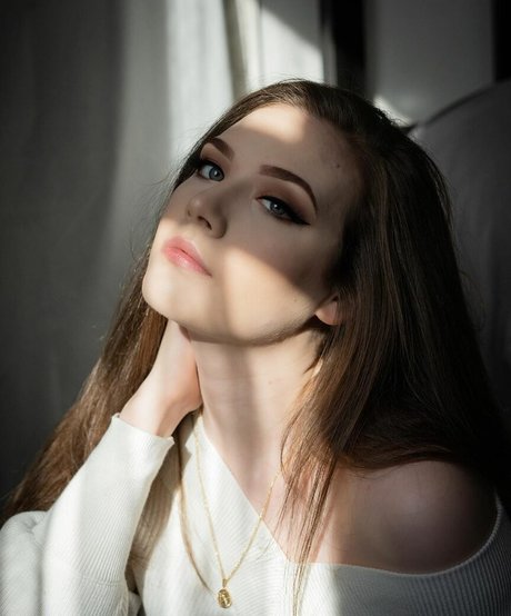 Caitlin Scott naked pornstar photos