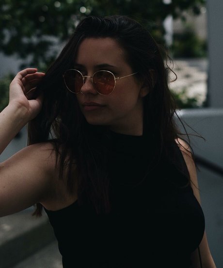 Sarah Butt modelo sexy galerías