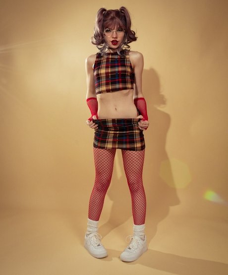 Brie Belle modelo libre fotos