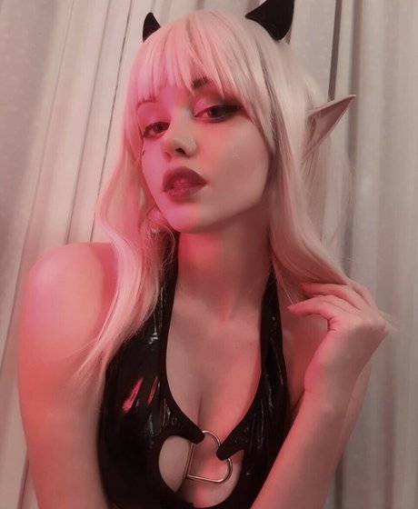 blonde pulpeuse onlyfans sexy en haute qualité galeries