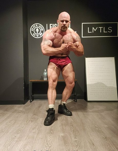 justinmetrando desnudos de modelos galería