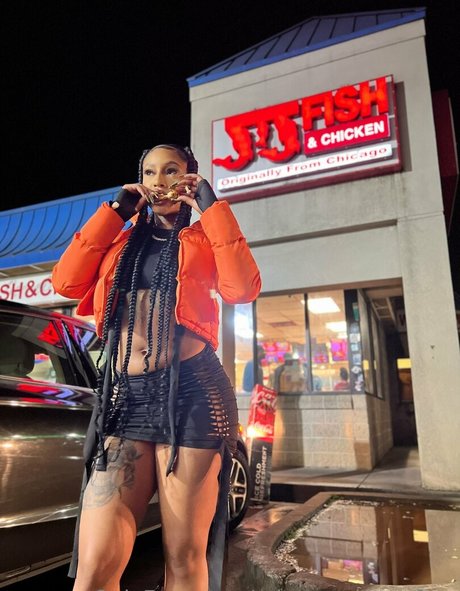 mizztwerksumfree star best pics