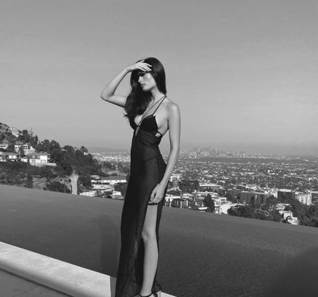 Renee Murden belle actrice des photos