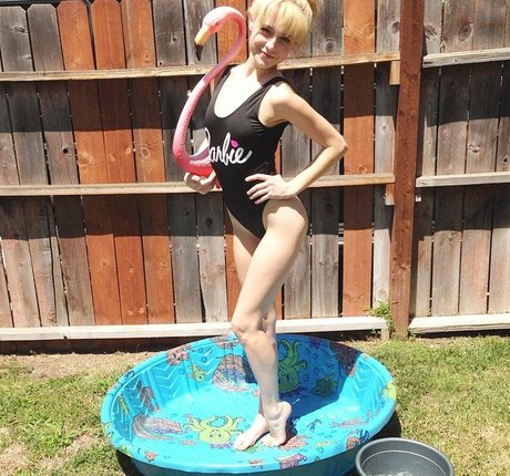 Alessandra Torresani estrella porno adulto foto