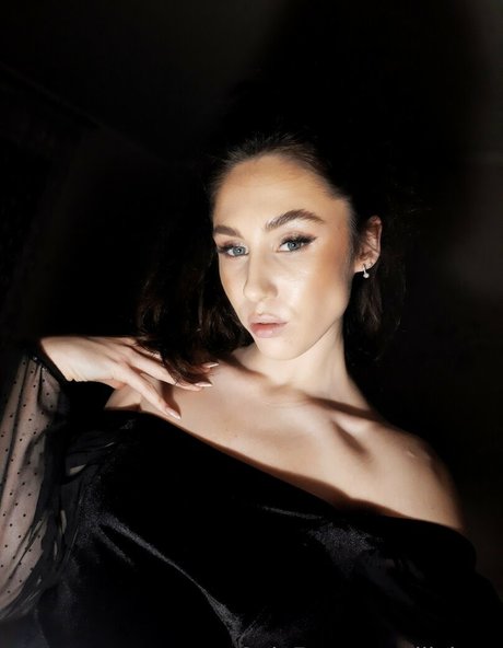 lilylong estrella porno desnuda imágenes