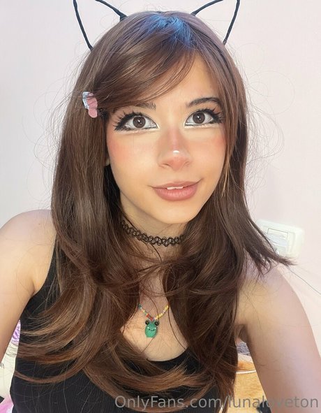 Lunaloveton actrice parfaite galerie