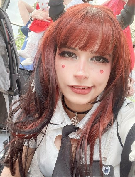 Lunaloveton actriz atractiva imágenes