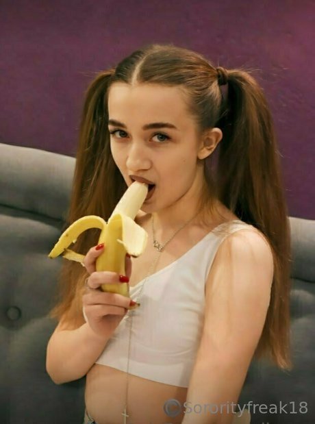 sororityfreak18 star du porno gratuite archive