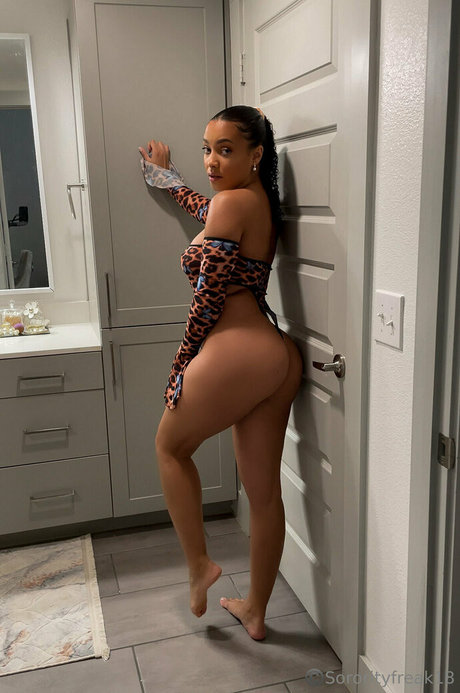 sororityfreak18 modelo erótico galerías