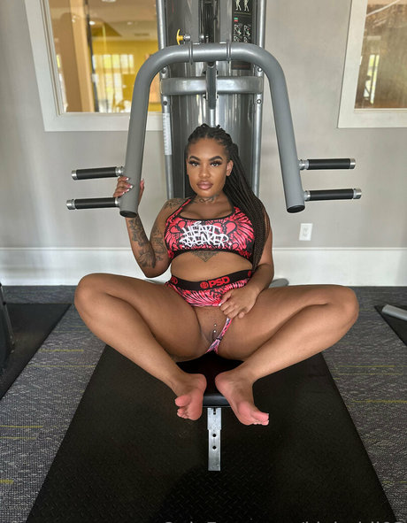 Kiababii03 star du porno gratuite galerie