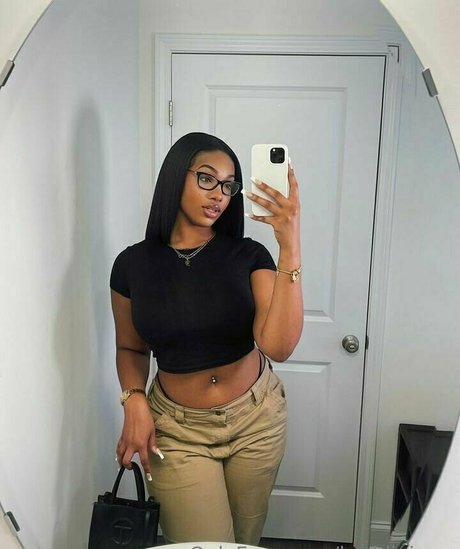 joyythestallion modèle de haute qualité images