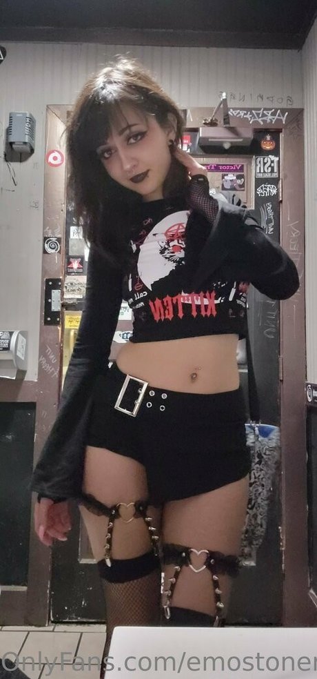 Emostonergorl nus star du porno des photos