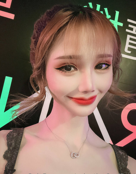 valentine8 official actrice xxx galerie