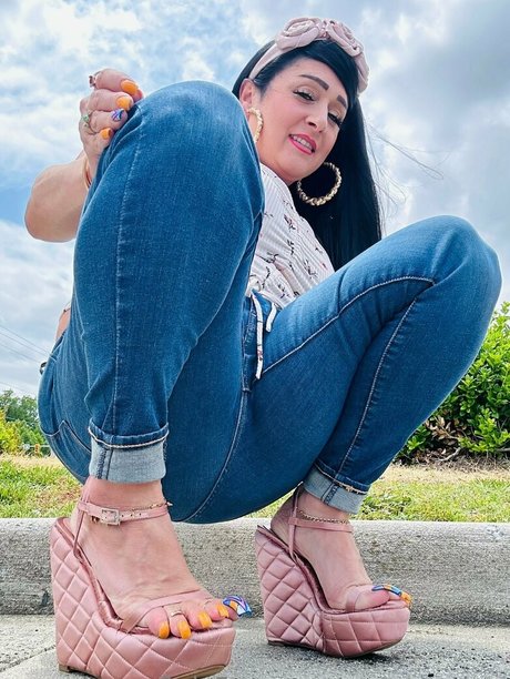 snowyarches actrice érotique image