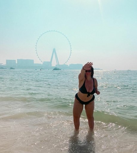 Rebecca Shortt actriz exclusiva imágenes