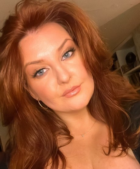 Rebecca Shortt star du porno de haute qualité image