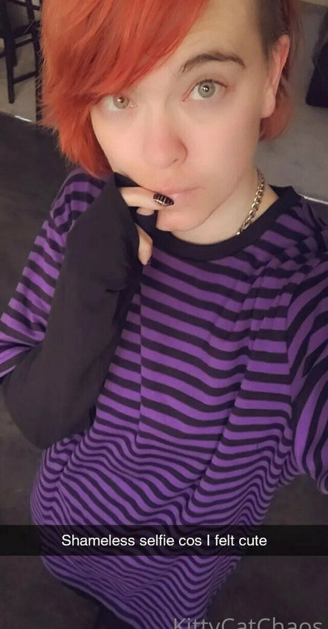 ladylolaria modelo agradable galerías