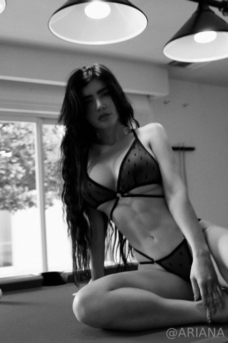 Ariana James nude star image