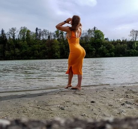 pierced nipples onlyfans free nude pic