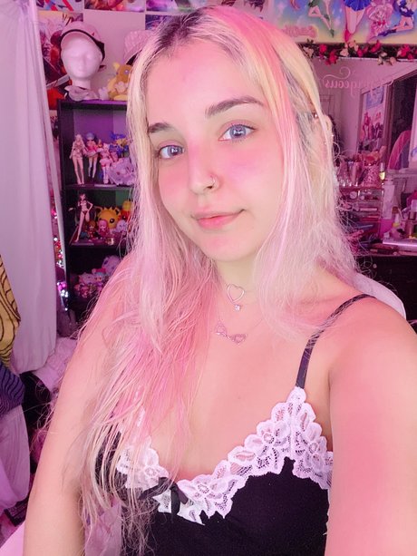 Kutie Kitten star sex photos