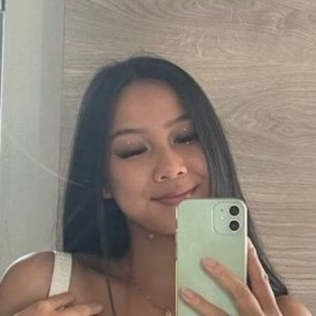 Sswalloww erotic pornstar photo