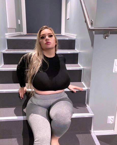 Carolina Sukie estrella hd imagen