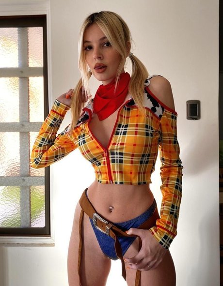 Yus Lopez erotic star gallery