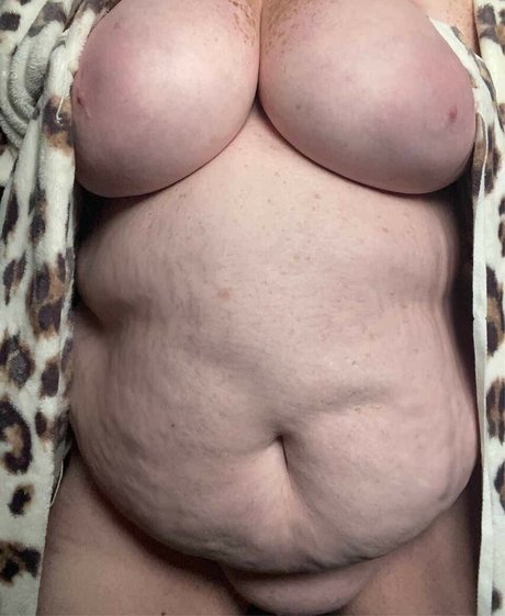 Kait Freckles model naked picture