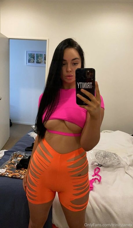 trinityjanex modèle érotique photo