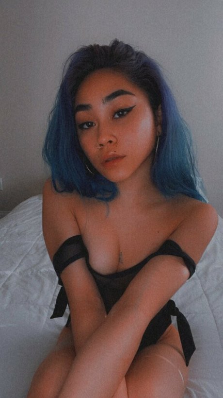 kawaiiunko modelo erótico galería