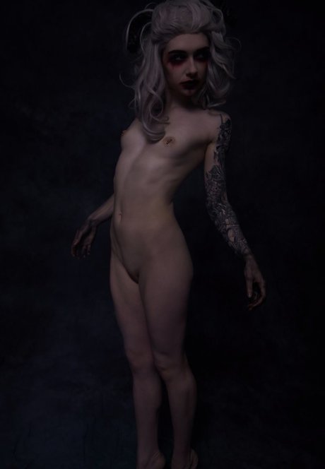 Poisonne actrice libre collection