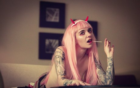 Poisonne modèle xxx galeries