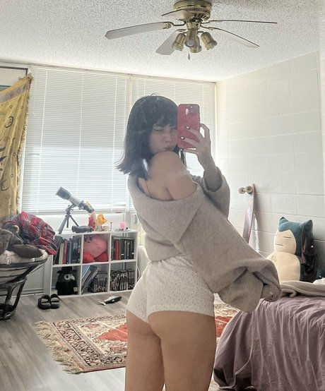 thisbicthdied actriz caliente galerías