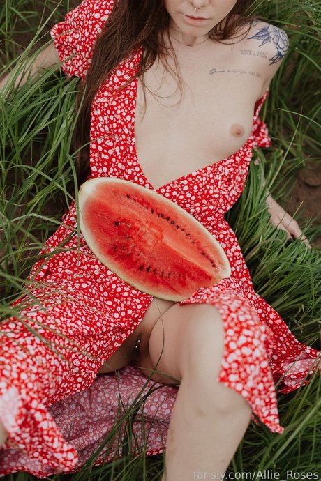 Allie roses star du porno nue galerie