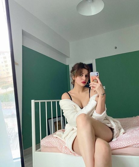 Buse yilmaz étoile gratuite images