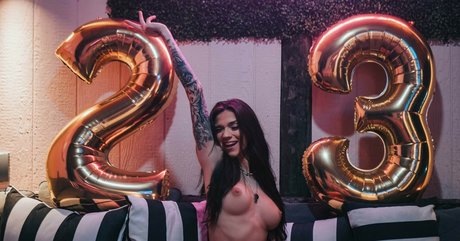 KarsynFoys star du porno érotique galeries