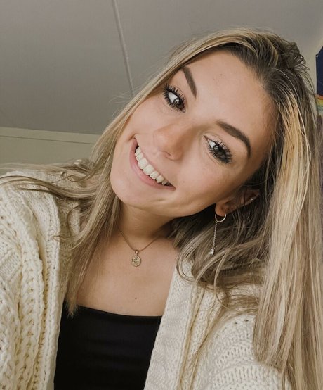 Poppy Thai xxx star du porno archive