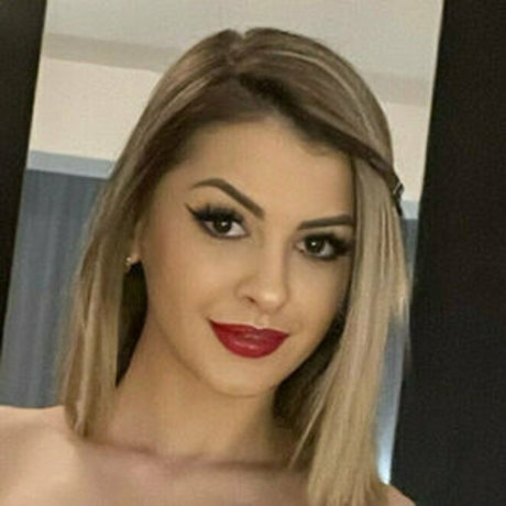 curvy blonde onlyfans hot nude img